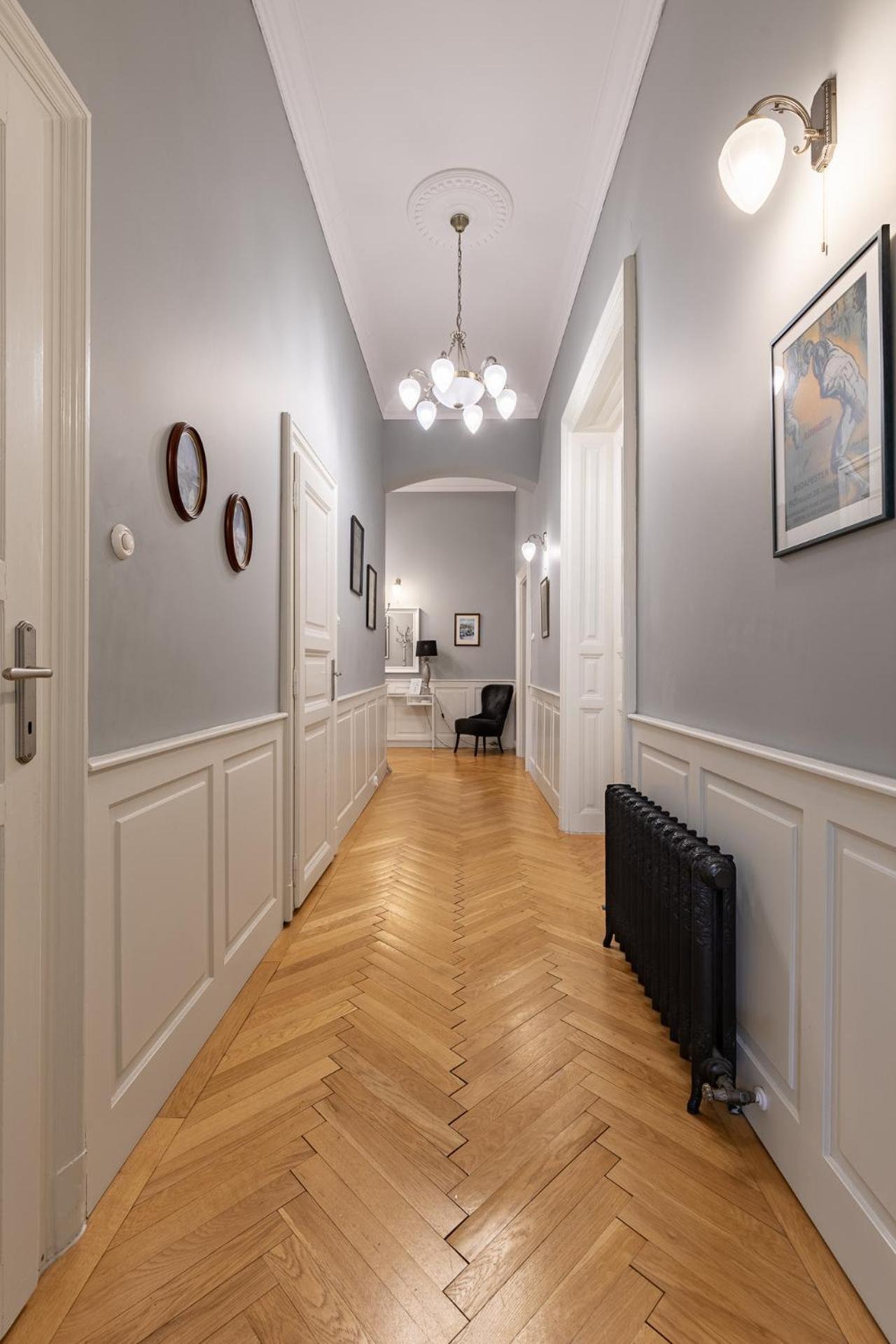 Spacious Victorian Residence By Grand Boulevard Budapest Exterior photo